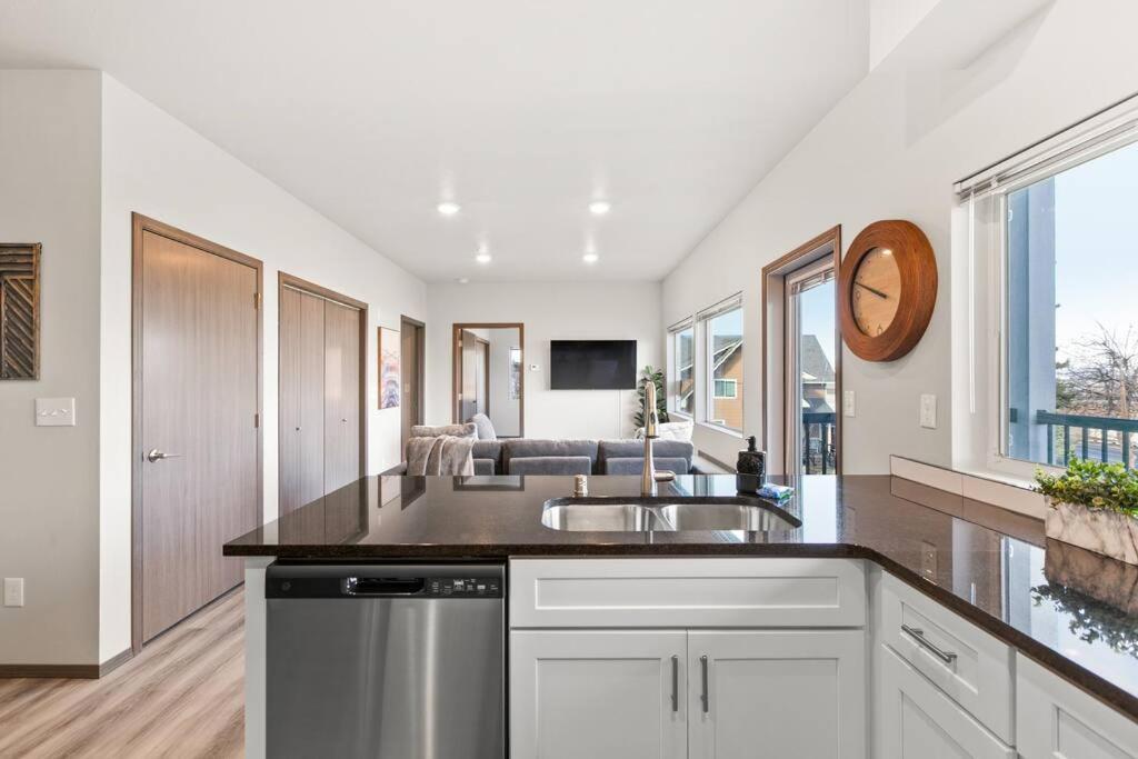 Brand New 2 Bd 2 Bth Near Dt And Perry District Leilighet Spokane Eksteriør bilde