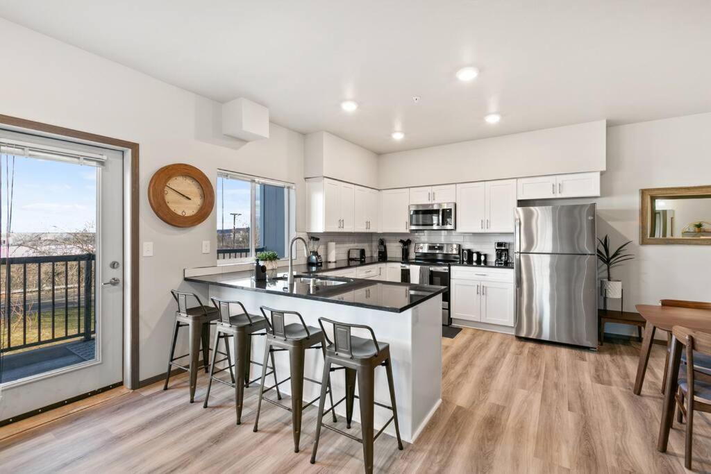 Brand New 2 Bd 2 Bth Near Dt And Perry District Leilighet Spokane Eksteriør bilde